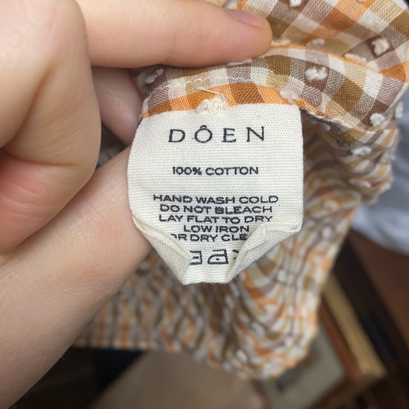 Doen Scarlet Blouse in Orange Meringue Plaid Size Medium - Picture 3 of 4